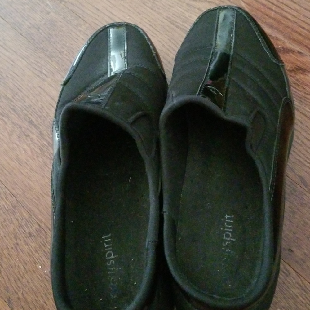 GREAT UC EASY SPIRITS Black shoes